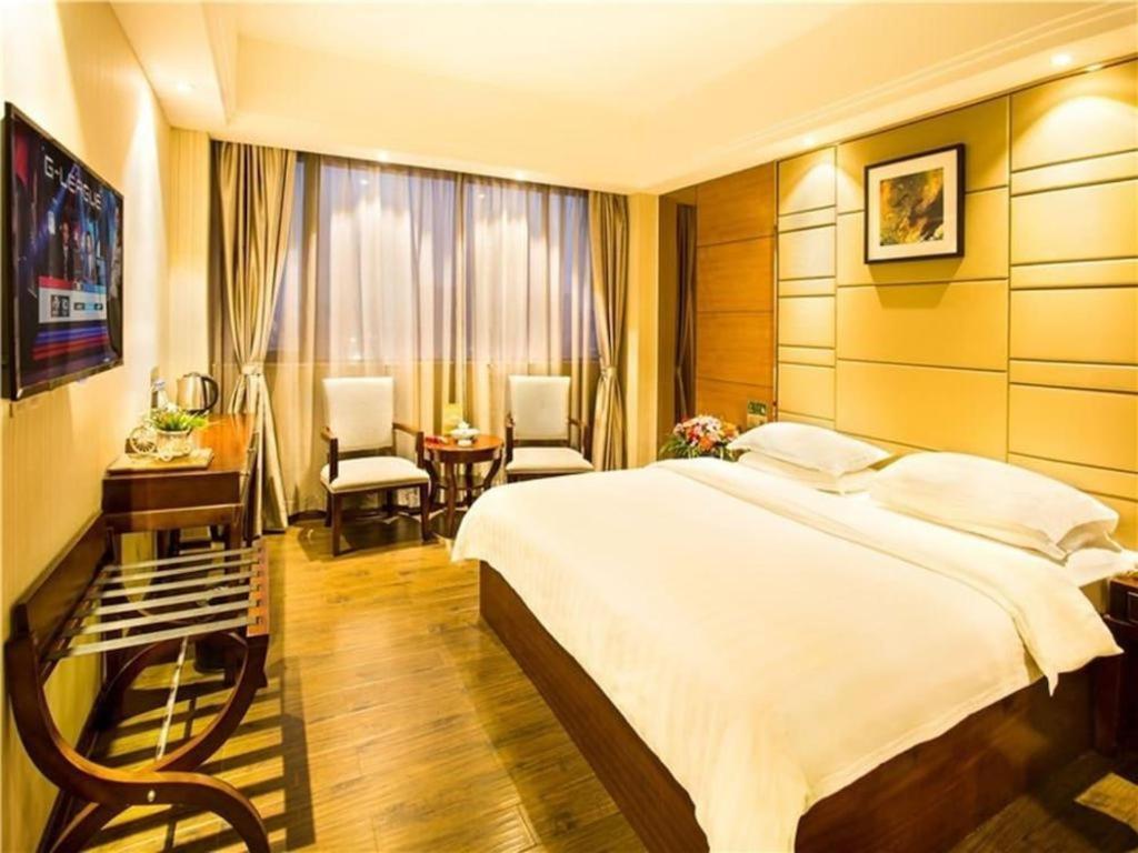 Greentree Inn Guangdong Jieyang Bus Terminal Station Ronghua Avenue Business Hotel Екстер'єр фото