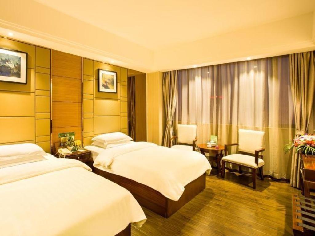 Greentree Inn Guangdong Jieyang Bus Terminal Station Ronghua Avenue Business Hotel Екстер'єр фото