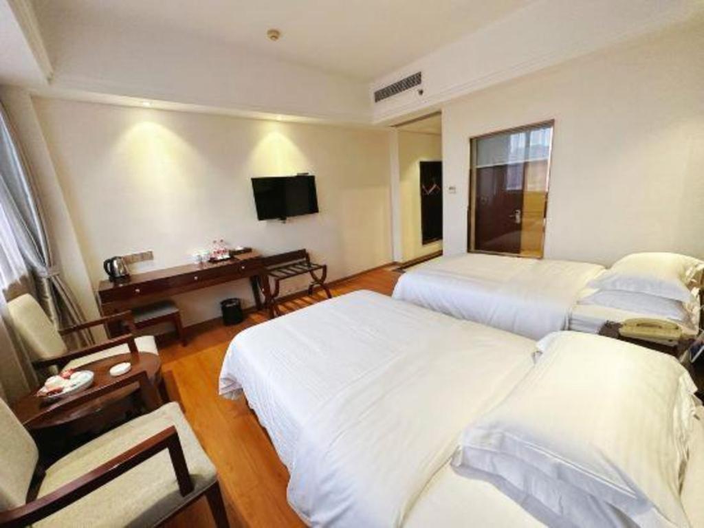 Greentree Inn Guangdong Jieyang Bus Terminal Station Ronghua Avenue Business Hotel Екстер'єр фото