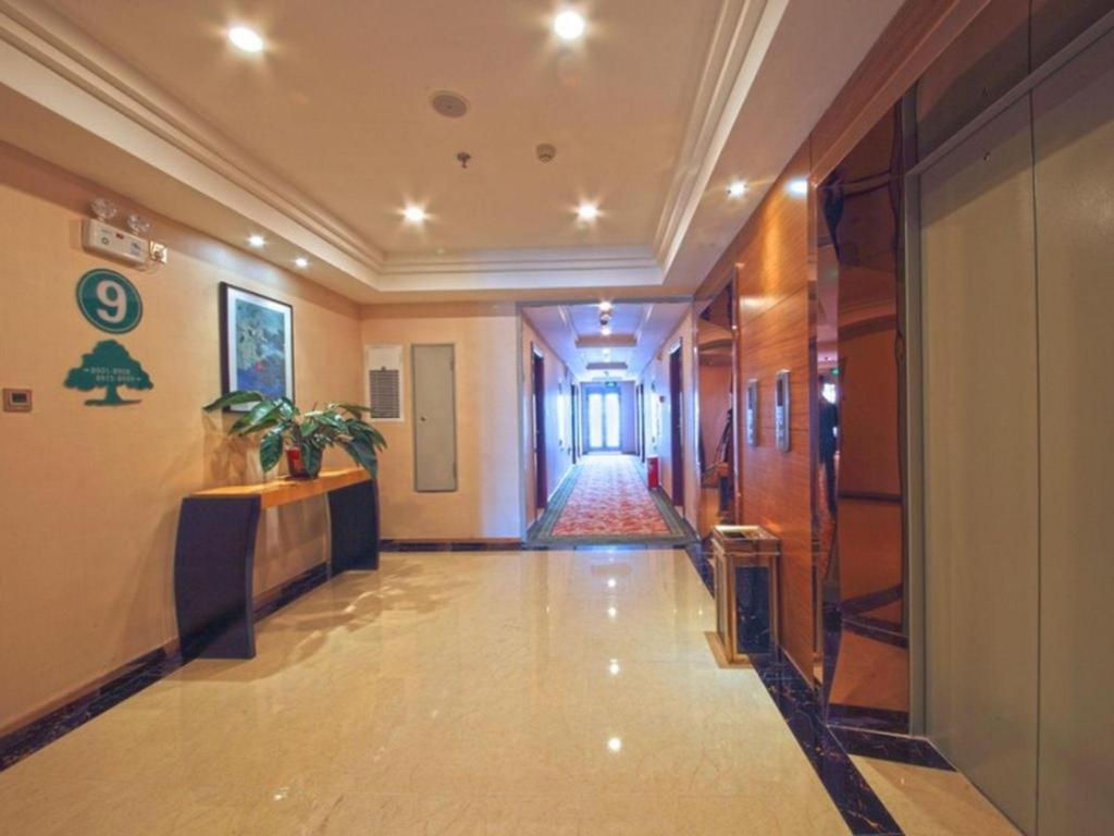 Greentree Inn Guangdong Jieyang Bus Terminal Station Ronghua Avenue Business Hotel Екстер'єр фото