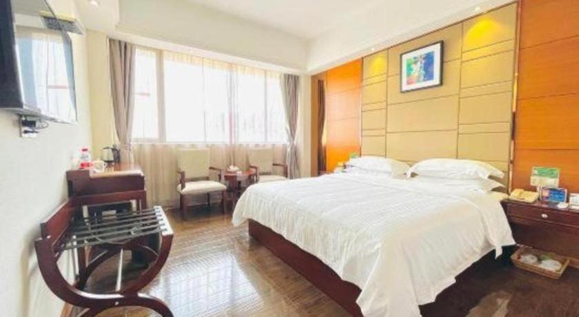 Greentree Inn Guangdong Jieyang Bus Terminal Station Ronghua Avenue Business Hotel Екстер'єр фото